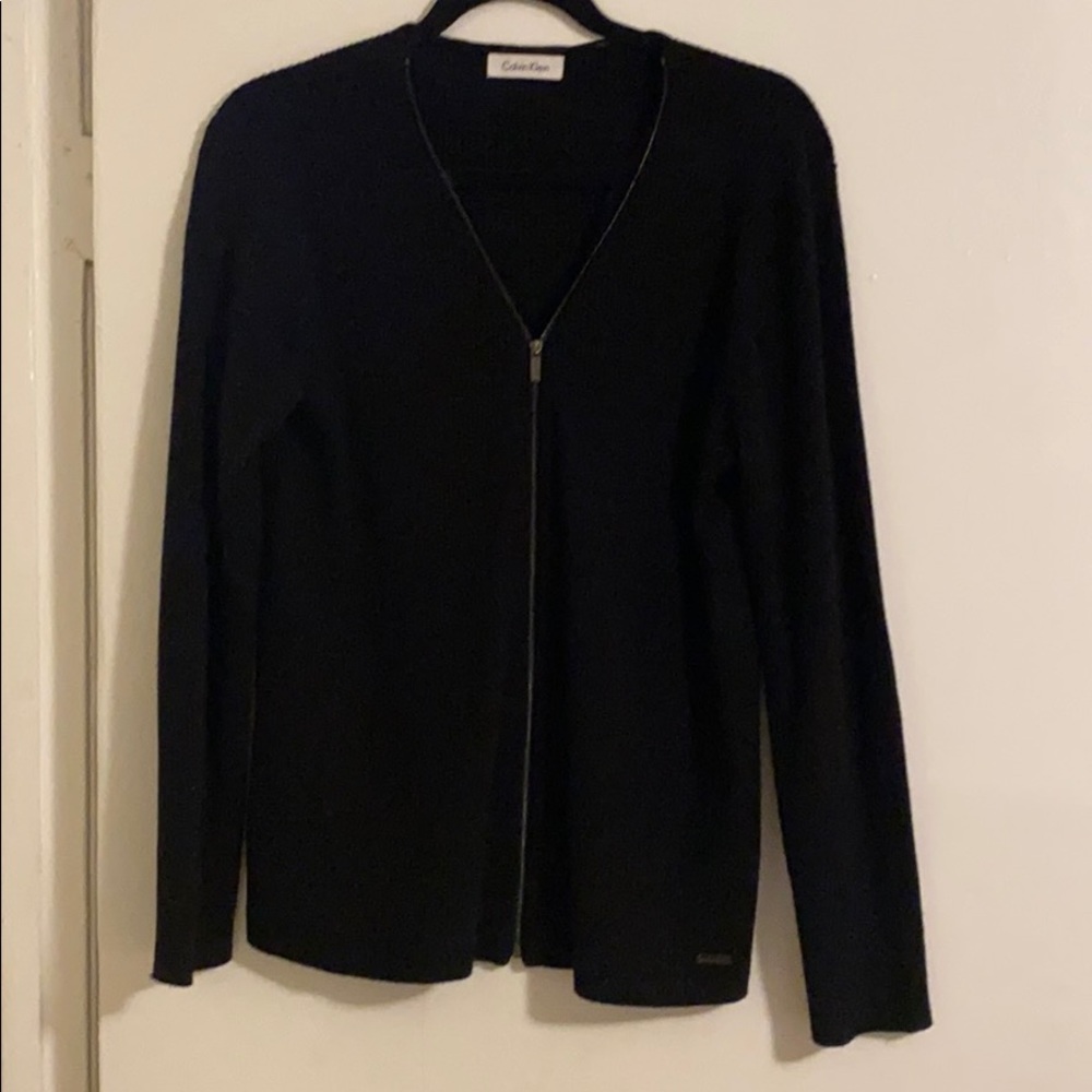 Black zip up fitted jacket